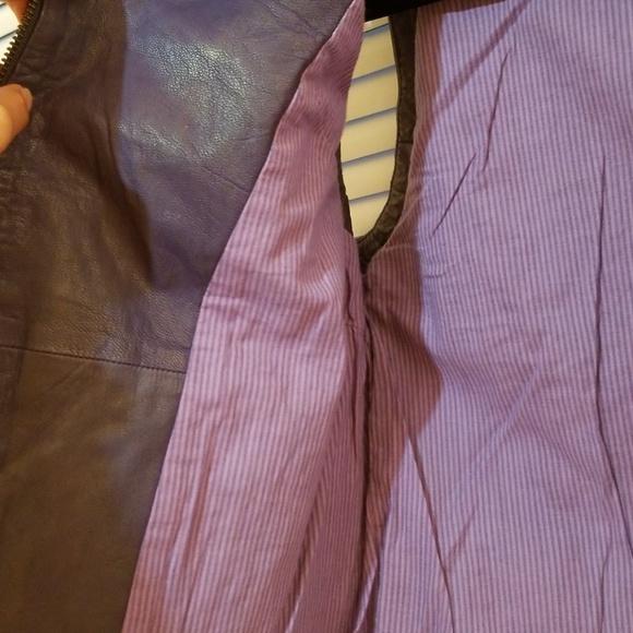 Veagan Leather Vest - Picture 3 of 5